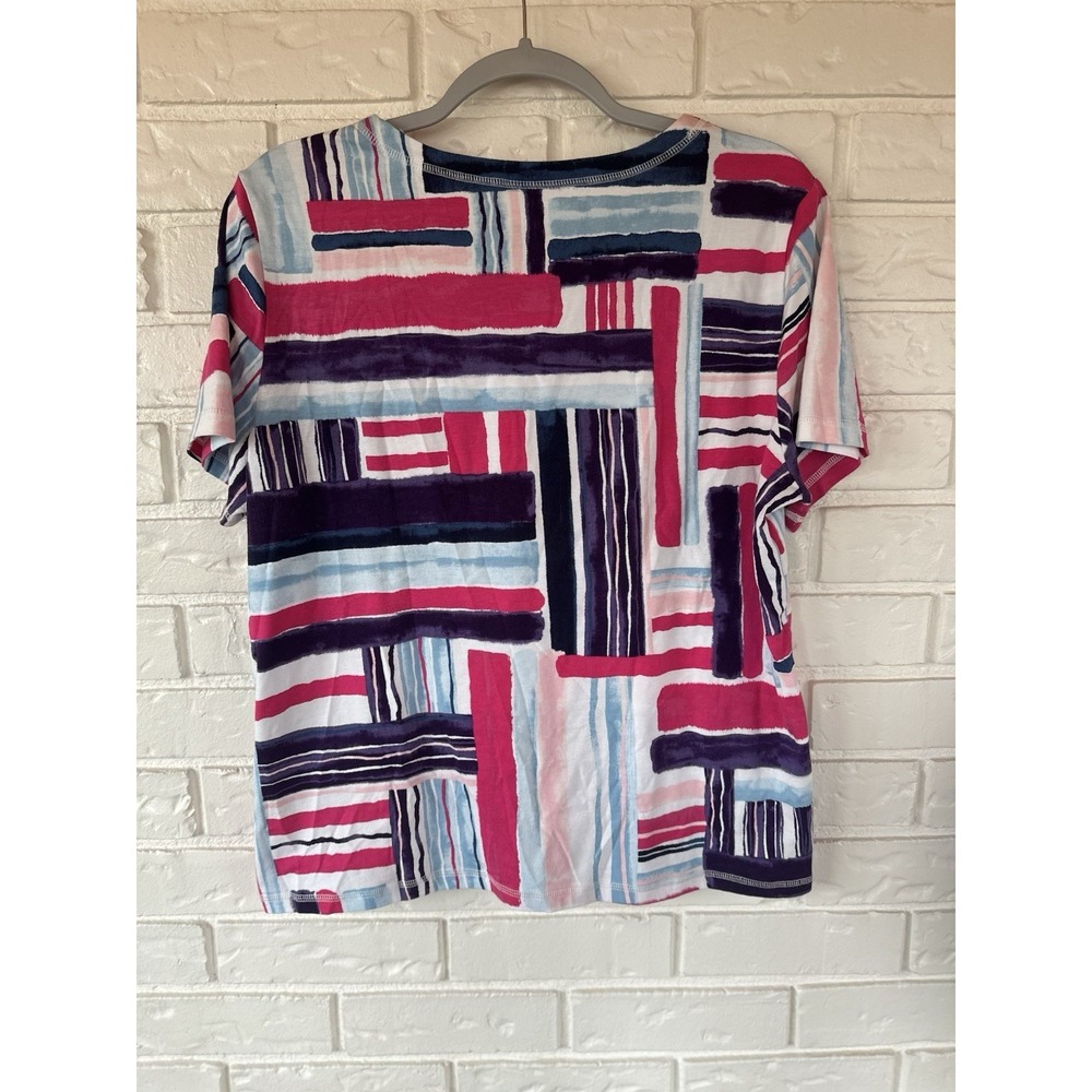 Weekends by Chico's Colorful Abstract Stripe Tee Womens Size 2 Artsy Modern - Picture 2 of 10